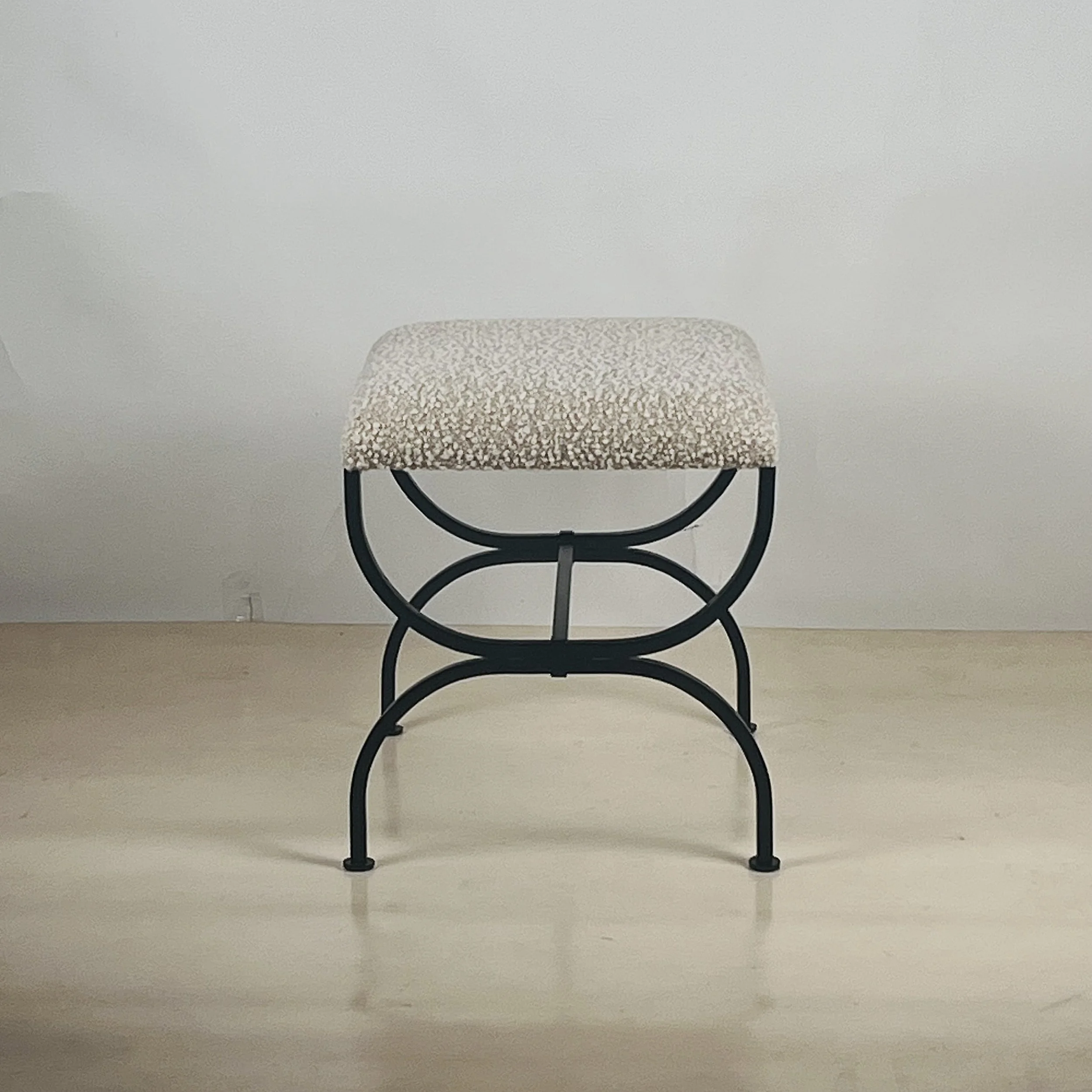 Wide STRAPONTIN Stool COM (AMBER)-7.jpg (Copy)