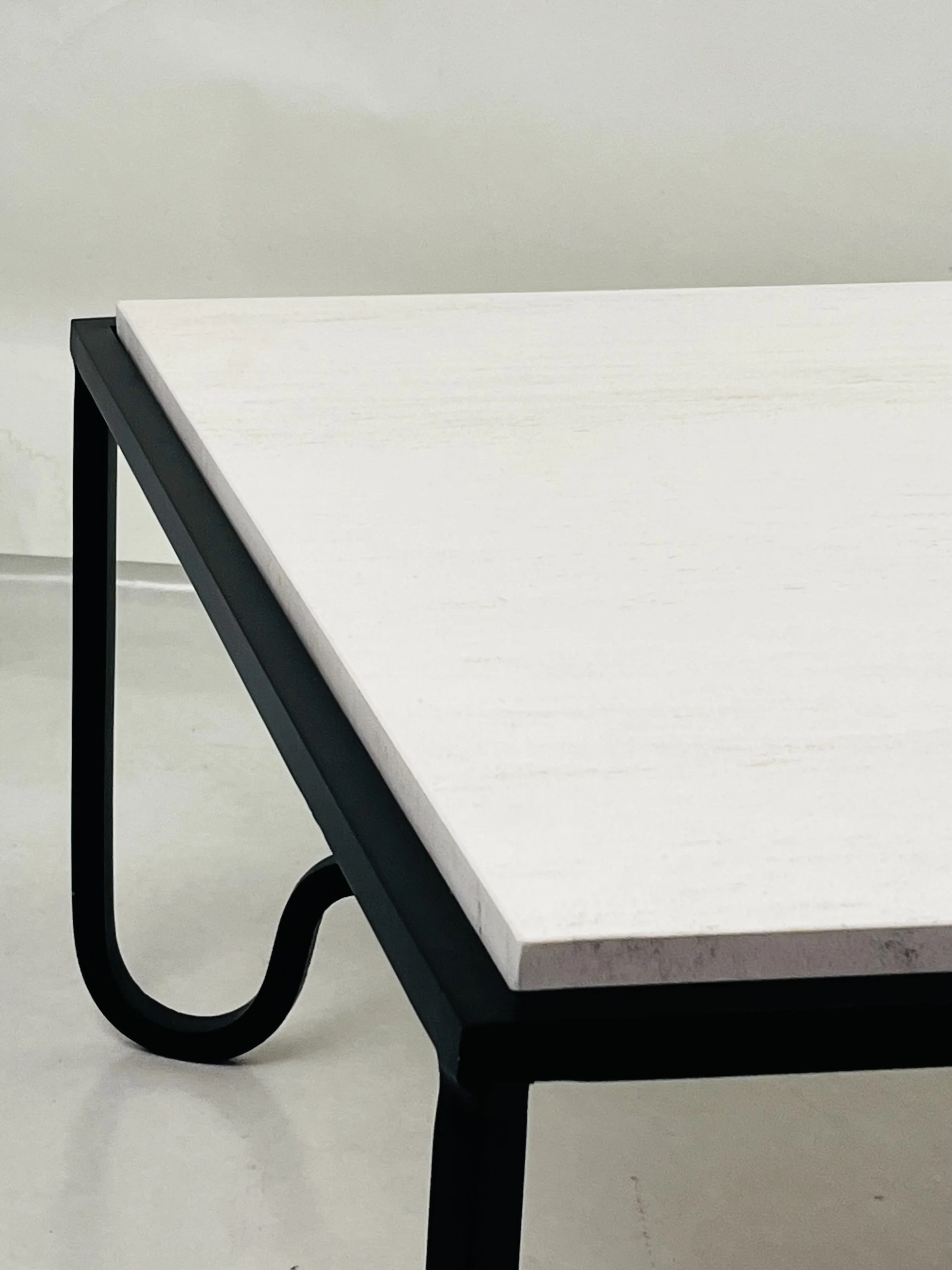 Entretoise coffee table moca cream limestone-4.jpg