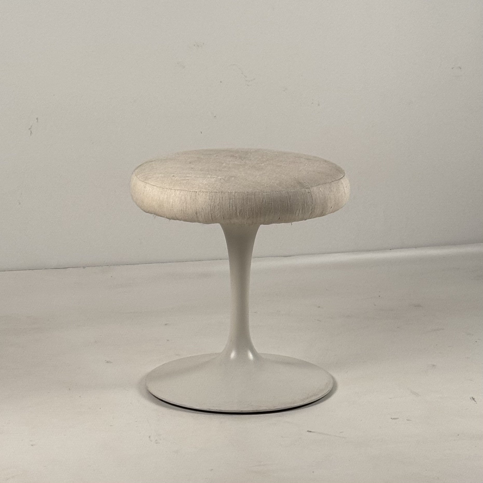 Tulip Stool Solo 2.jpeg