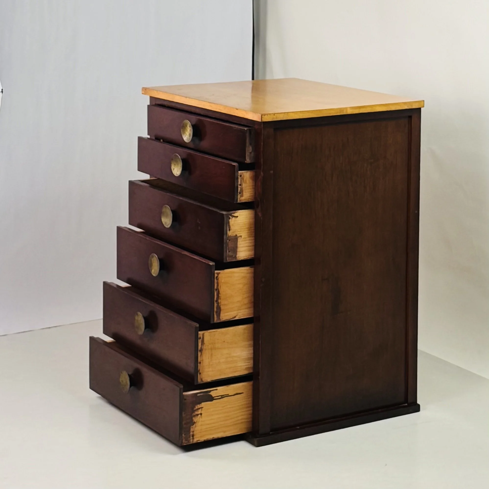 Storage Chest Round Pulls-4.jpg