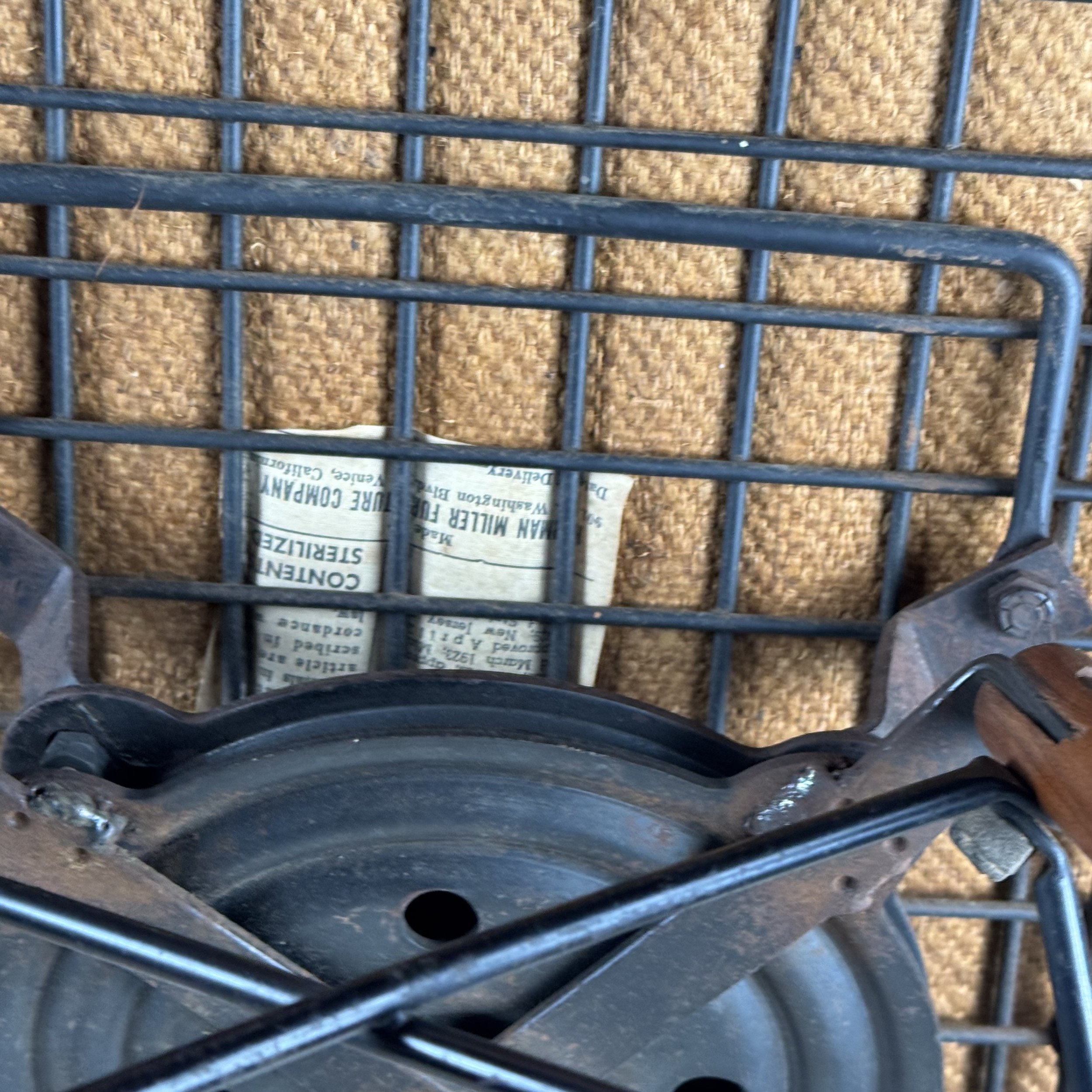 Eames Swivel Dowel Chair 4.jpeg