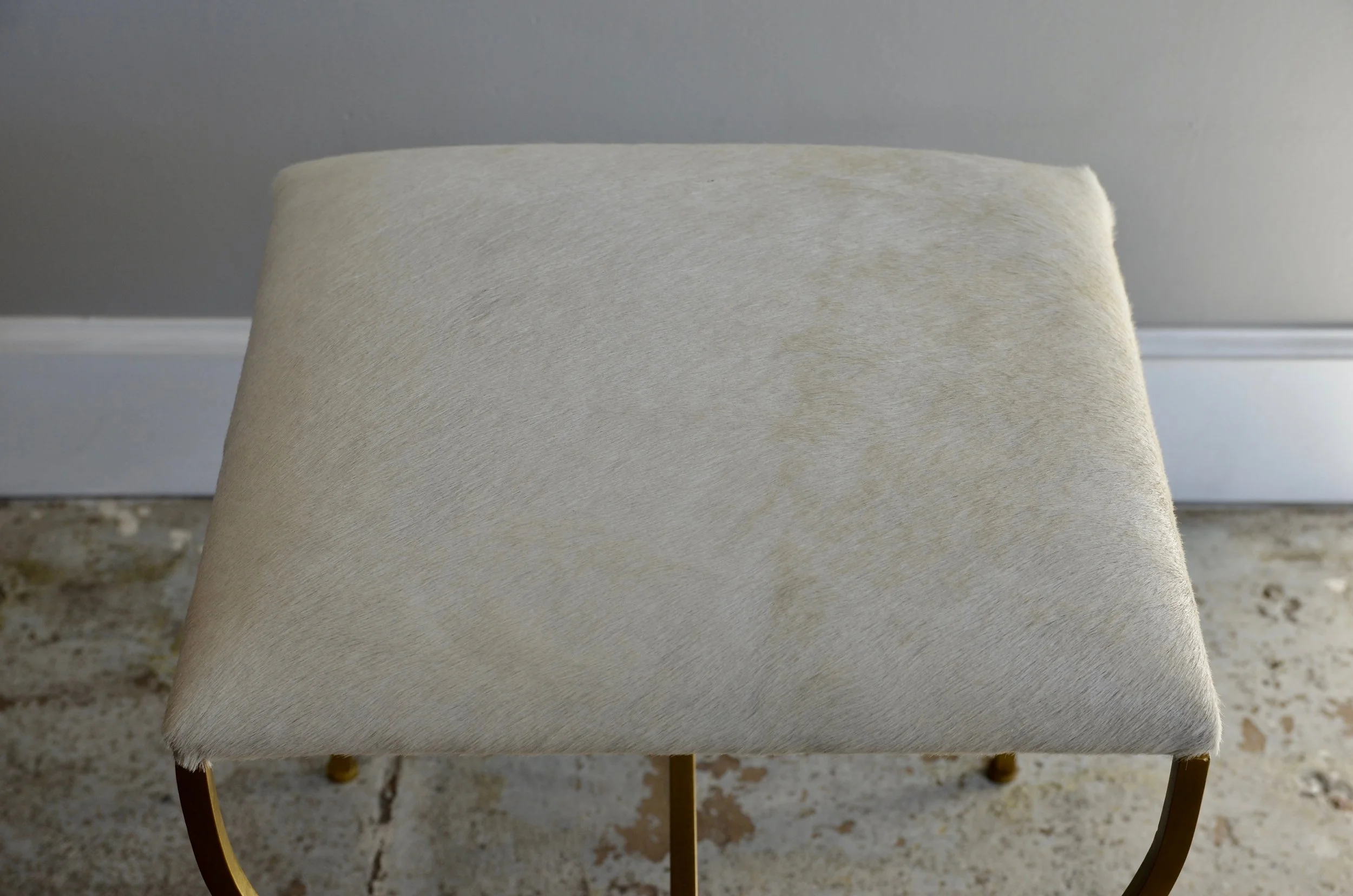 Strapontin White Stool - 20.jpg