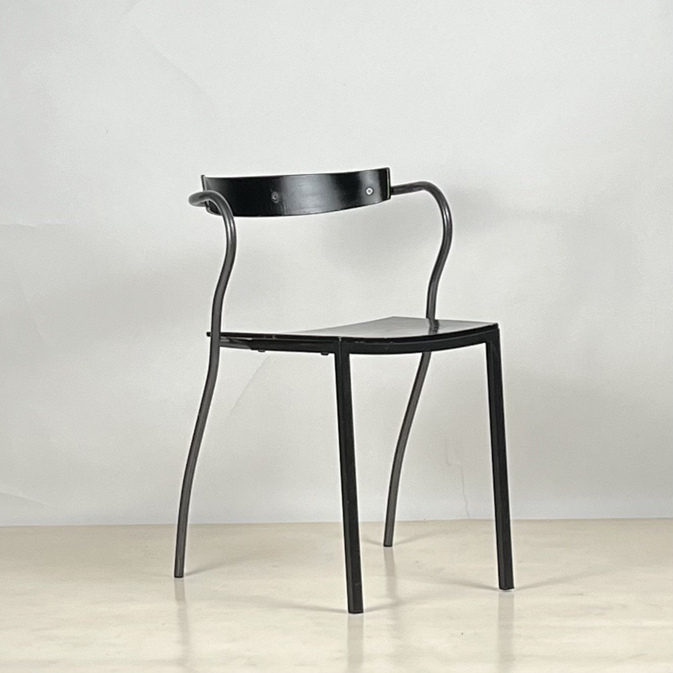 MOURGE Chair 5.jpeg
