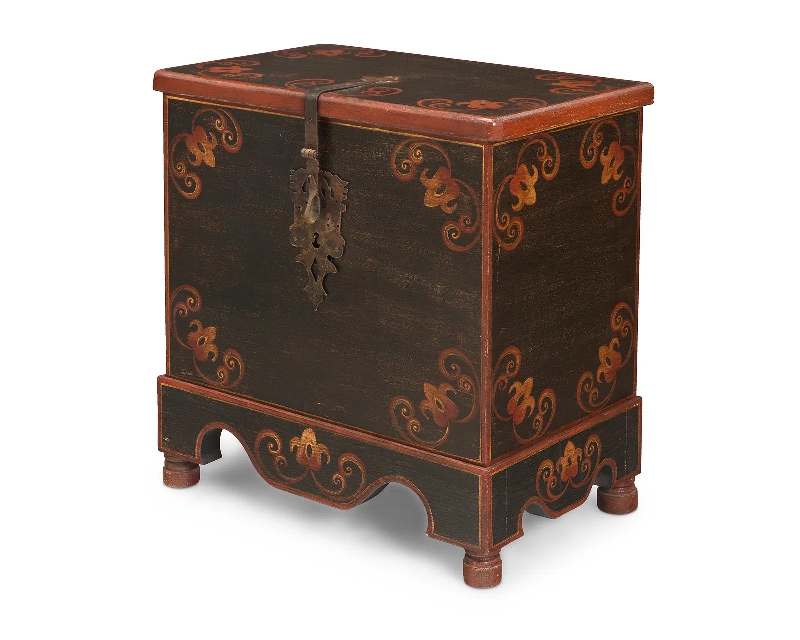 Baroque Chest_1.jpeg