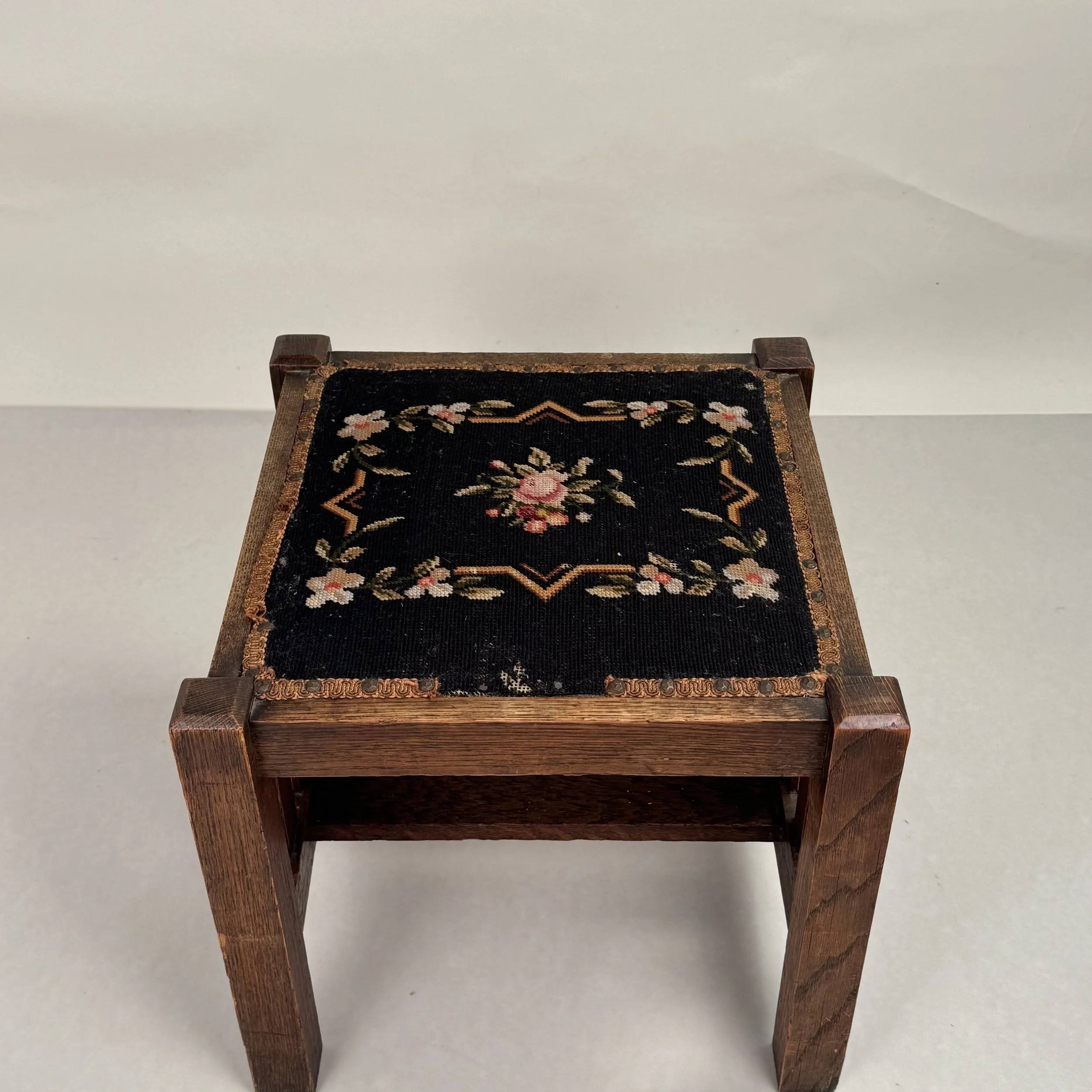 Arts Crafts Oak Stool-4.jpg