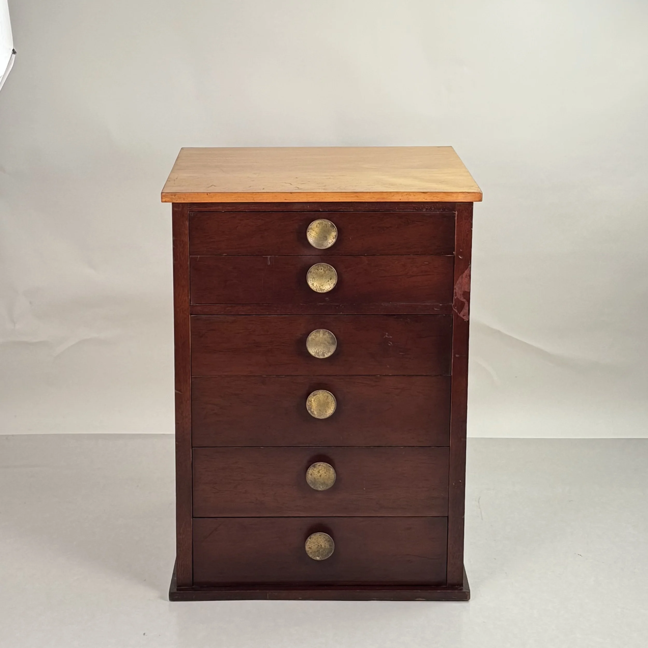 Storage Chest Round Pulls-6.jpg