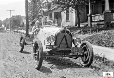 The “Arkansas Traveler,” a Model T speedster from 1924. Image courtesy Shiloh Museum of Ozark History