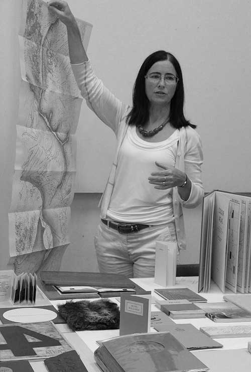 Déirdre Kelly , former director of the Hardware Gallery, London, presents her artists' book collection. (Image © Déirdre Kelly ).