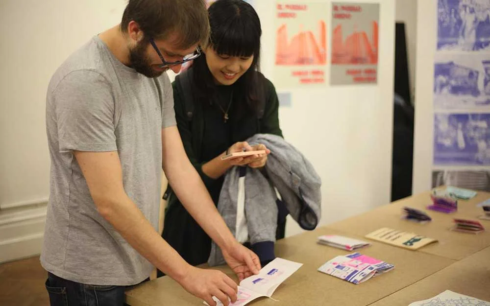 Process organised by OOMK the art publishing collective run by Sofia Niazi, Rose Nordin and Heiba Lamara at Somerset House. OOMK has been described as playing an active role part in London’s small-press publishing community: as well as producing a printed zine and running a collective, they host regular creative events in the city. (Image: © Heiba Lamara)