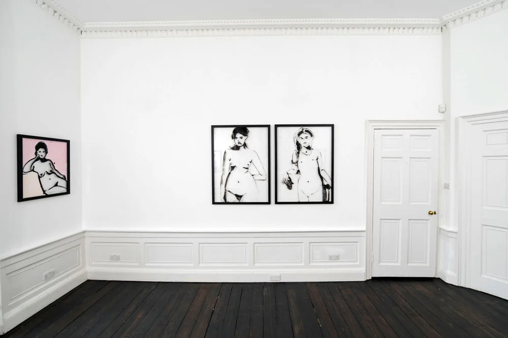 Ilona Szalay , ORACLE, Arusha Gallery, Installation view. (Photo: © John Sinclair, courtesy Arusha Gallery) From Left: Oracle , 2019 Oil on glass, 75 × 65 cm; Bystander , 2019 Oil on glass, 115 × 85 cm, & Seeker , 2019 Oil on glass, 115 × 85 cm