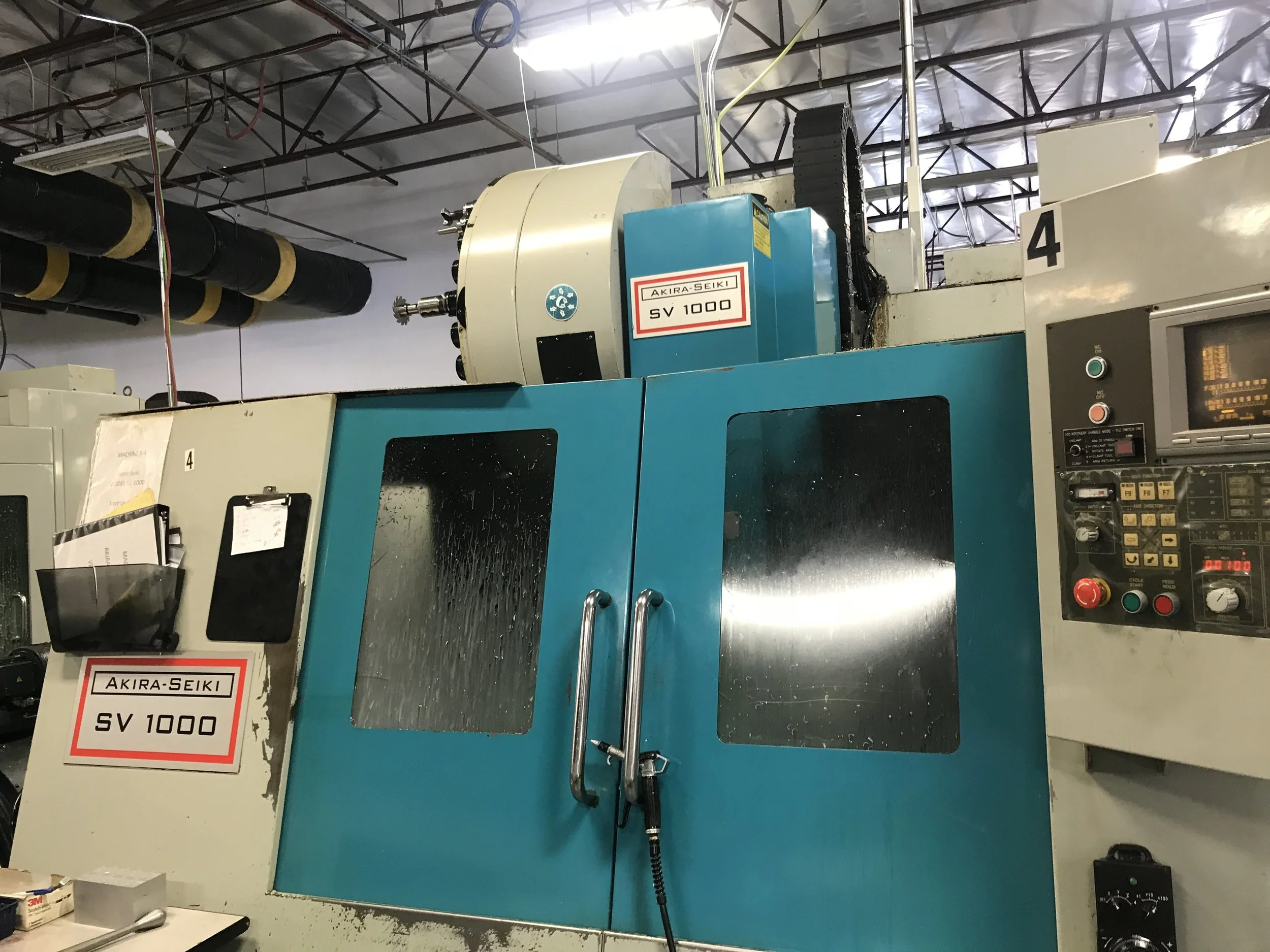 Akira Seiki SV-1000 Vertical Machining