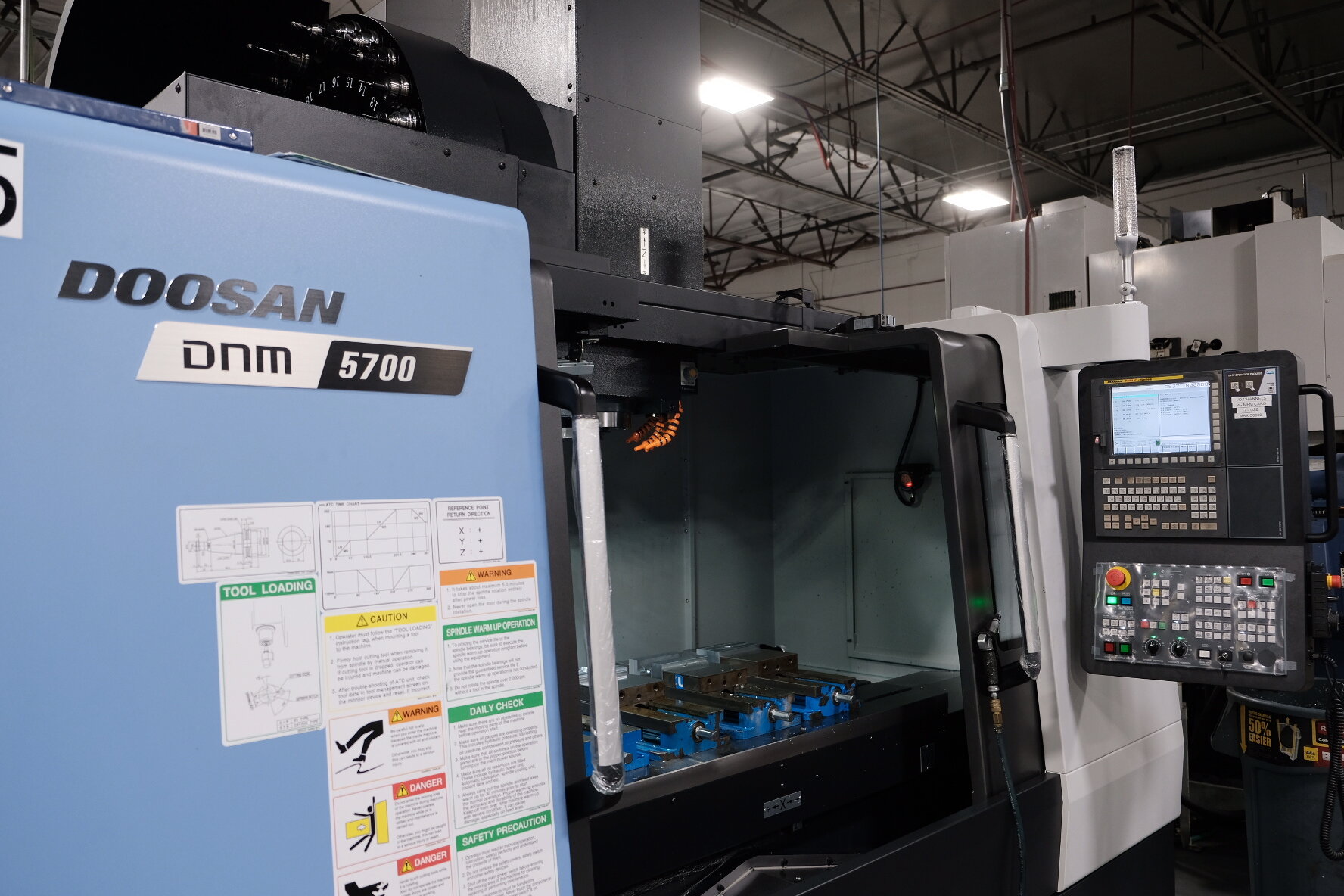 Doosan DNM 5700 Vertical Machining