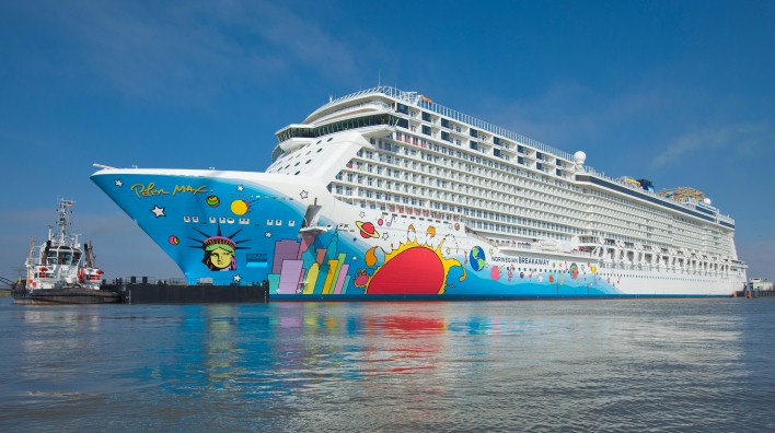 Norwegian_Breakaway_49082_W708.jpg