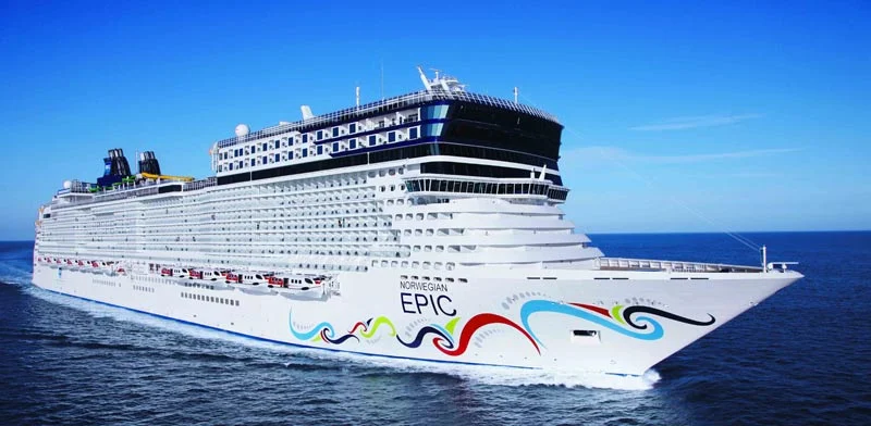 ncl_Epic_Aerial-At-Sea-6_s800.jpg