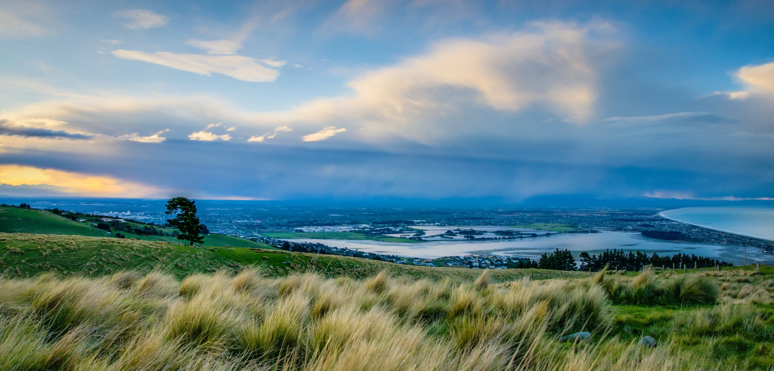 View_from_Mount_Pleasant_in_the_Port_Hills.jpg