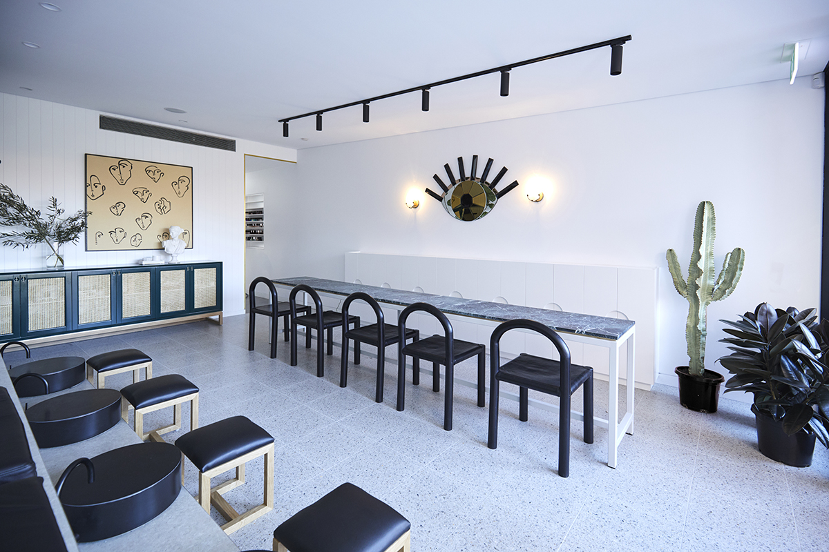 TheParlourRoom_040918_11471 1.jpg
