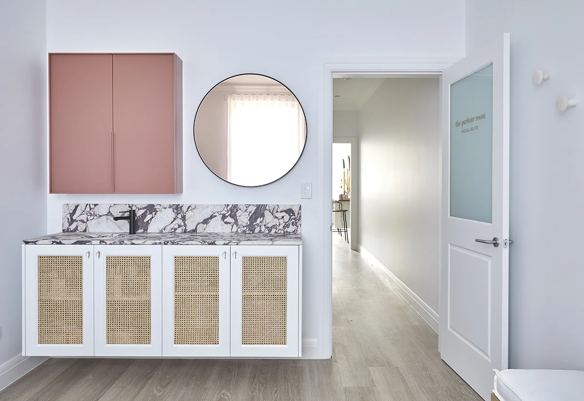 TheParlourRoom_040918_11096 1.jpg