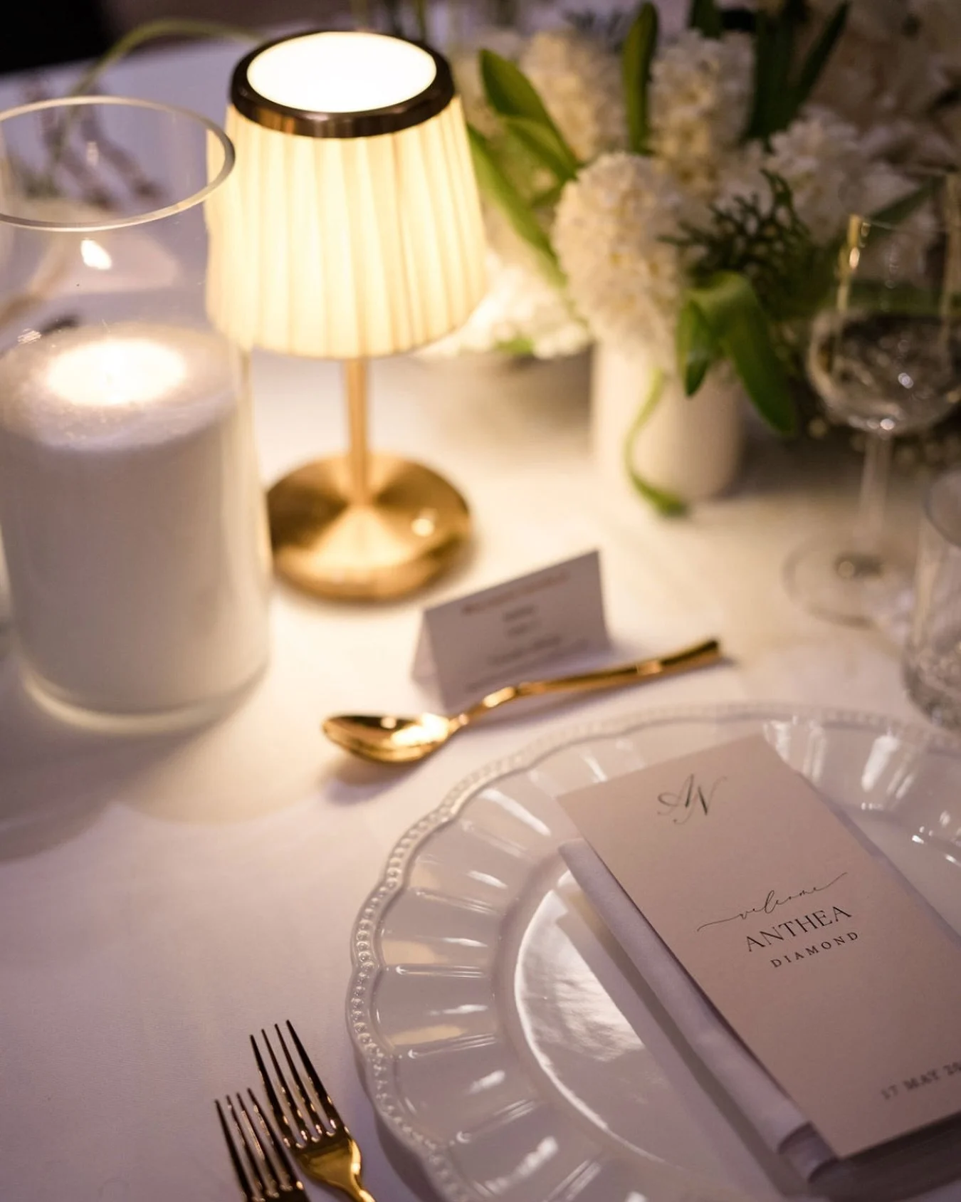 Candlelight, soft florals and refined details for N+A - more from this beautiful celebration now on our story highlights!

Planner | @mrssmithweddings
Photographer | @anemotionweddings