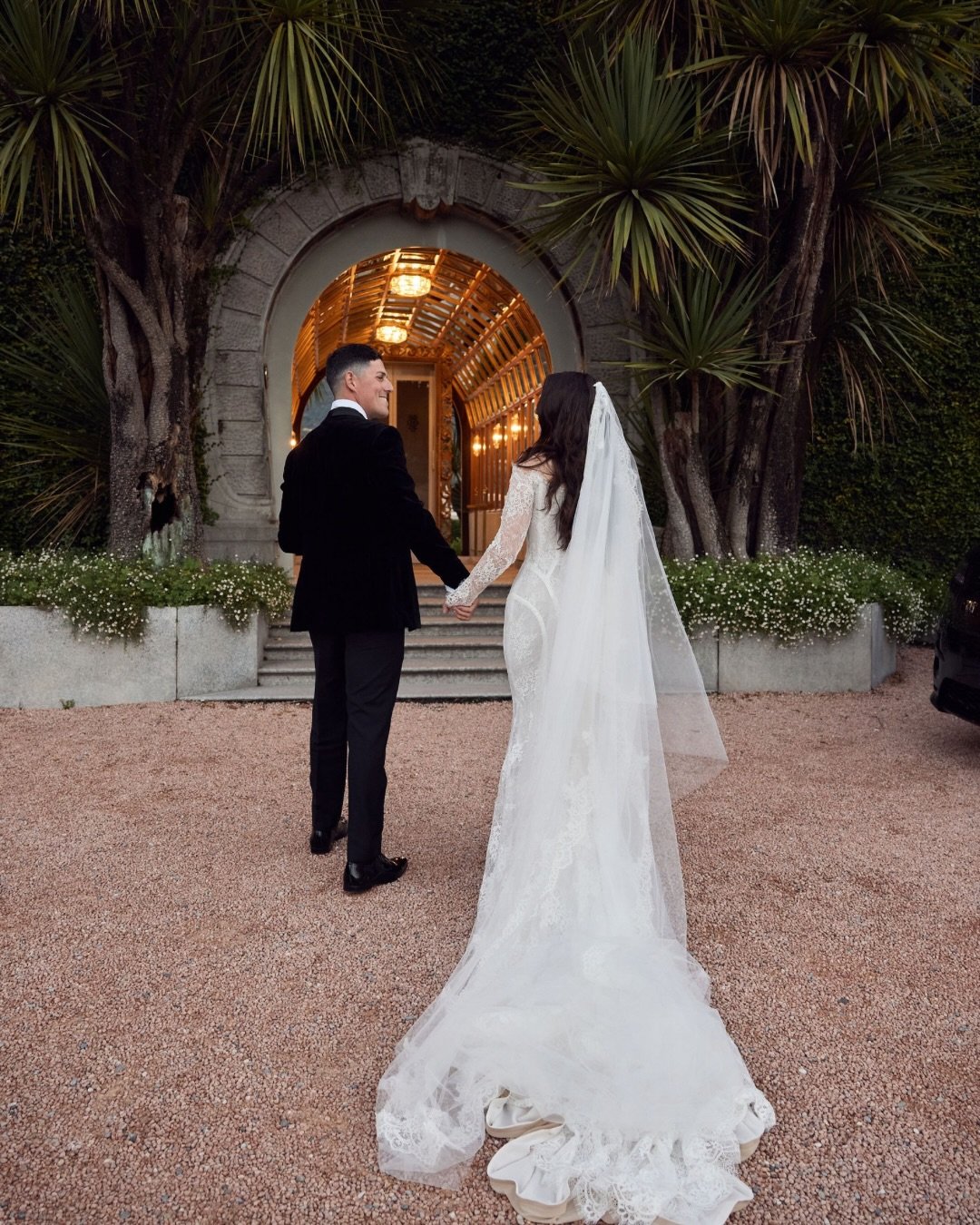 Lake Como at its finest - Villa Balbianello&rsquo;s historic arches and Grand Hotel Tremezzo&rsquo;s timeless grandeur setting the tone for an unforgettable day.

Captured by @lostinlove_photography

Bride | @eilish_sortino
Groom | @michael.j.raco
Ve
