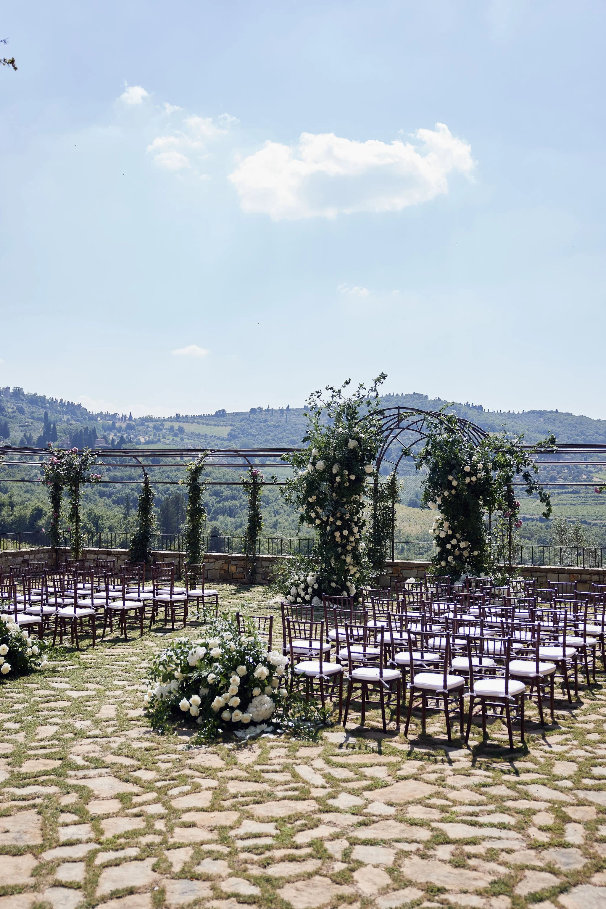 HR_AmandaandJason_LostinLovePhotography_IlBorgoDiVignamaggio_Tuscany_wedding98.jpg
