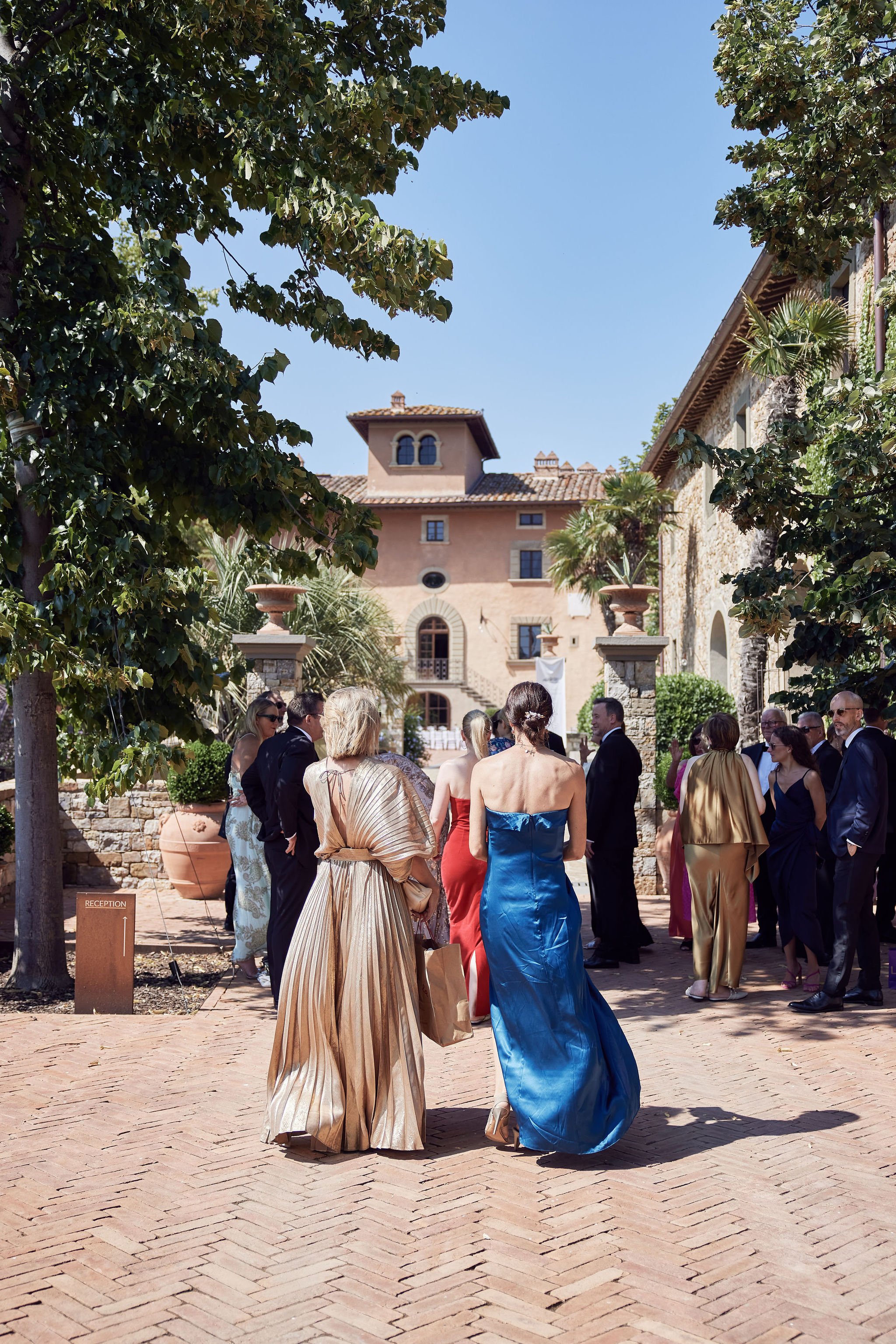 HR_AmandaandJason_LostinLovePhotography_IlBorgoDiVignamaggio_Tuscany_wedding119.jpg