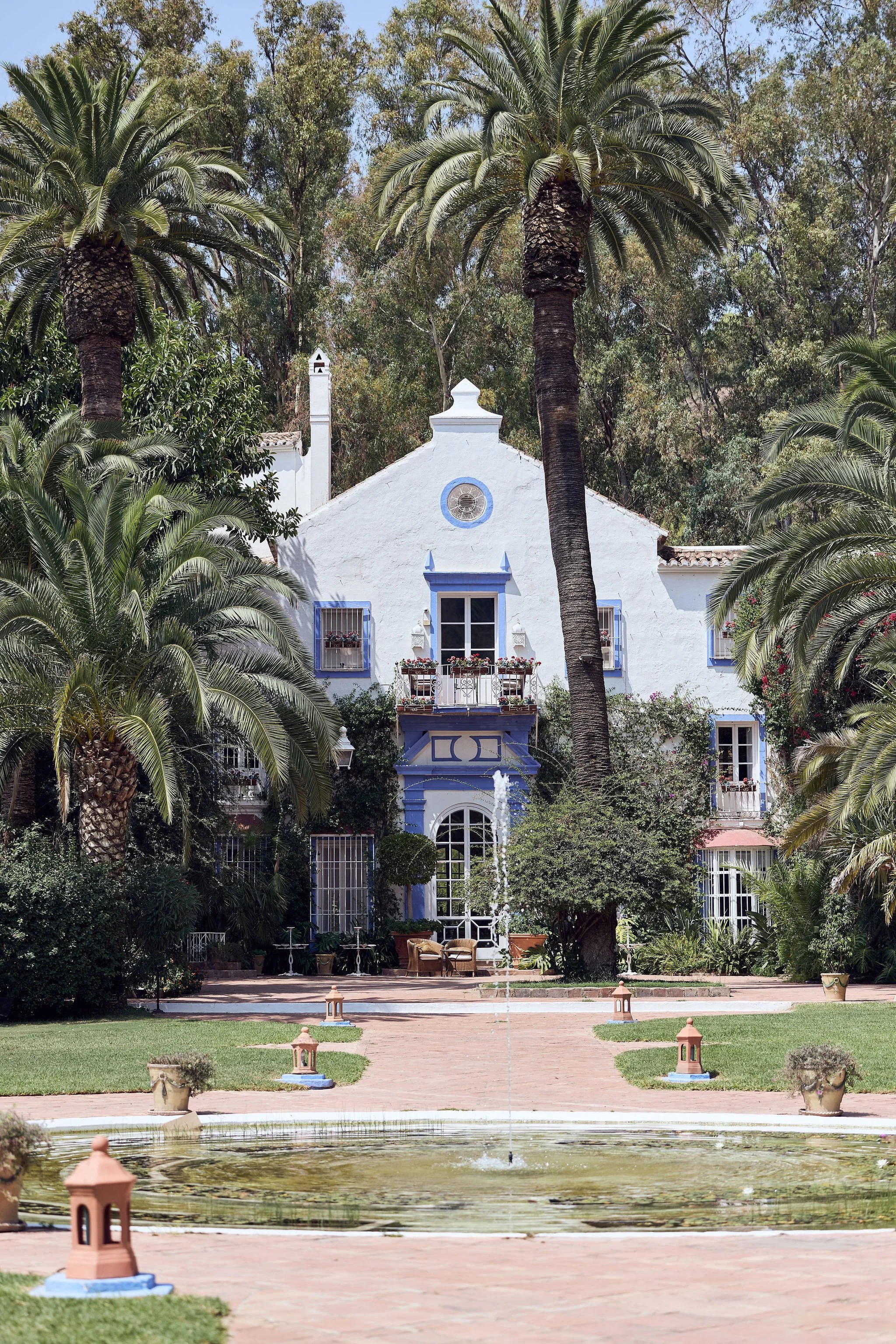 HR_CarolineandGraham_LostinLovePhotography_Marbella_wedding_7.jpg