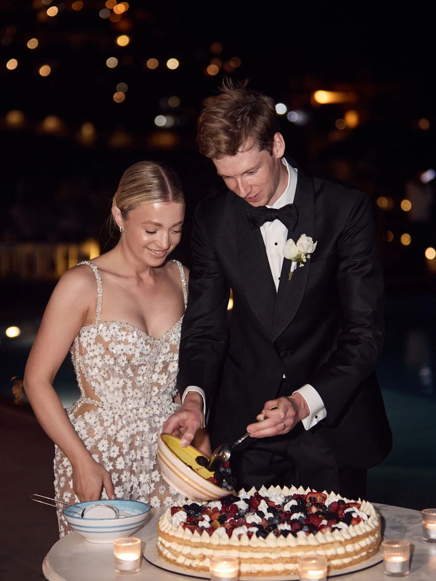 After dark at Belmond Caruso. Candlelight, champagne and a final chapter written under the stars.

Bride | @laurenemilypickard 
Groom | @harrypickard_
Venue | @belmondcarusohotel
Planner | @mrssmithweddings
Photographer | @lostinlove_photography
Cine
