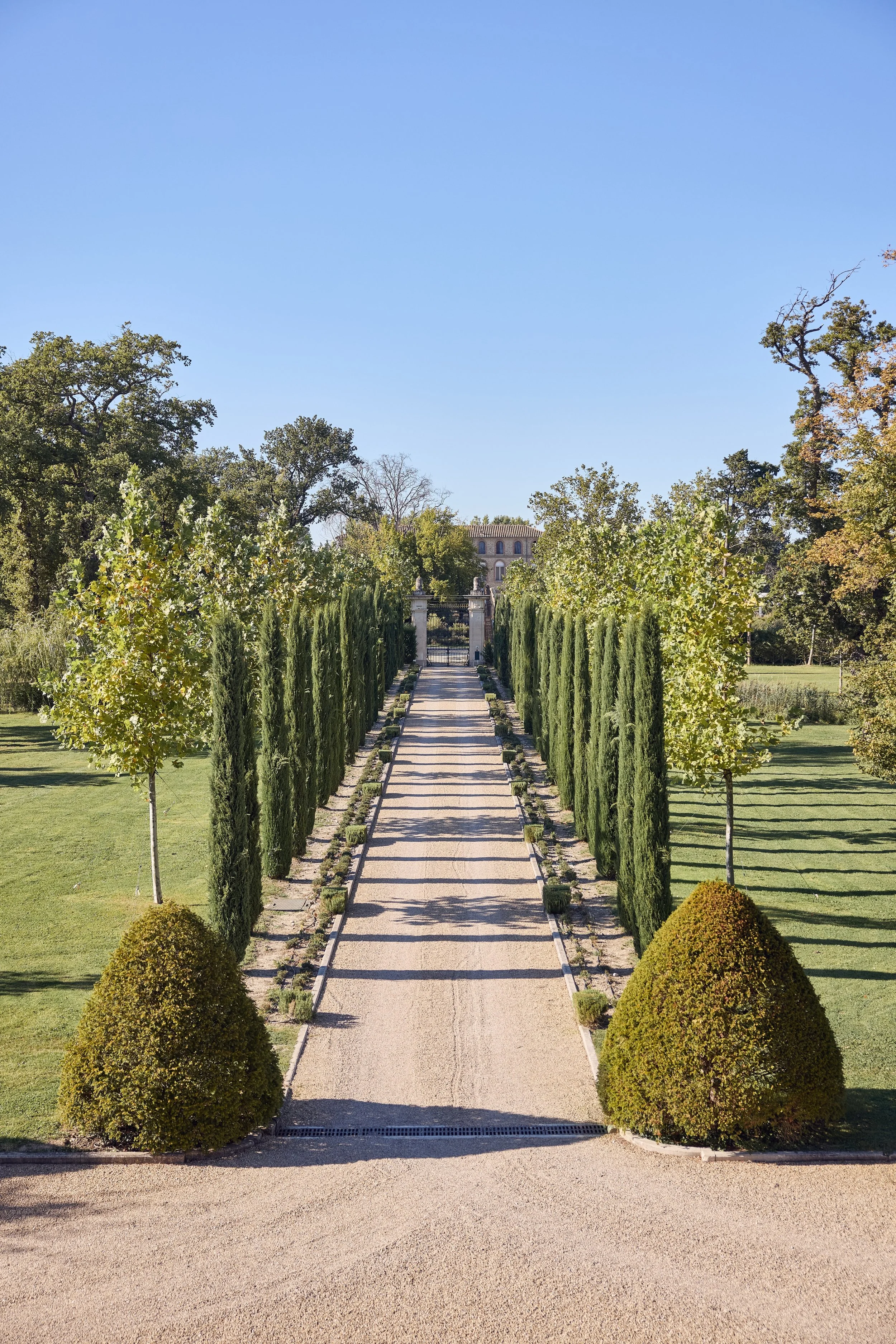 ChloeandDaniel_LostinLovePhotography_ChateauDeTourreau_wedding_0006.jpg