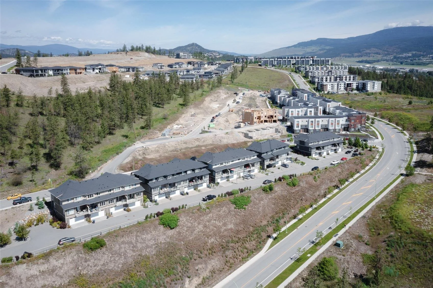 113-3075-vint-road-kelowna-ubco-deerhurst-estates-townhouse-for-sale-3.jpeg