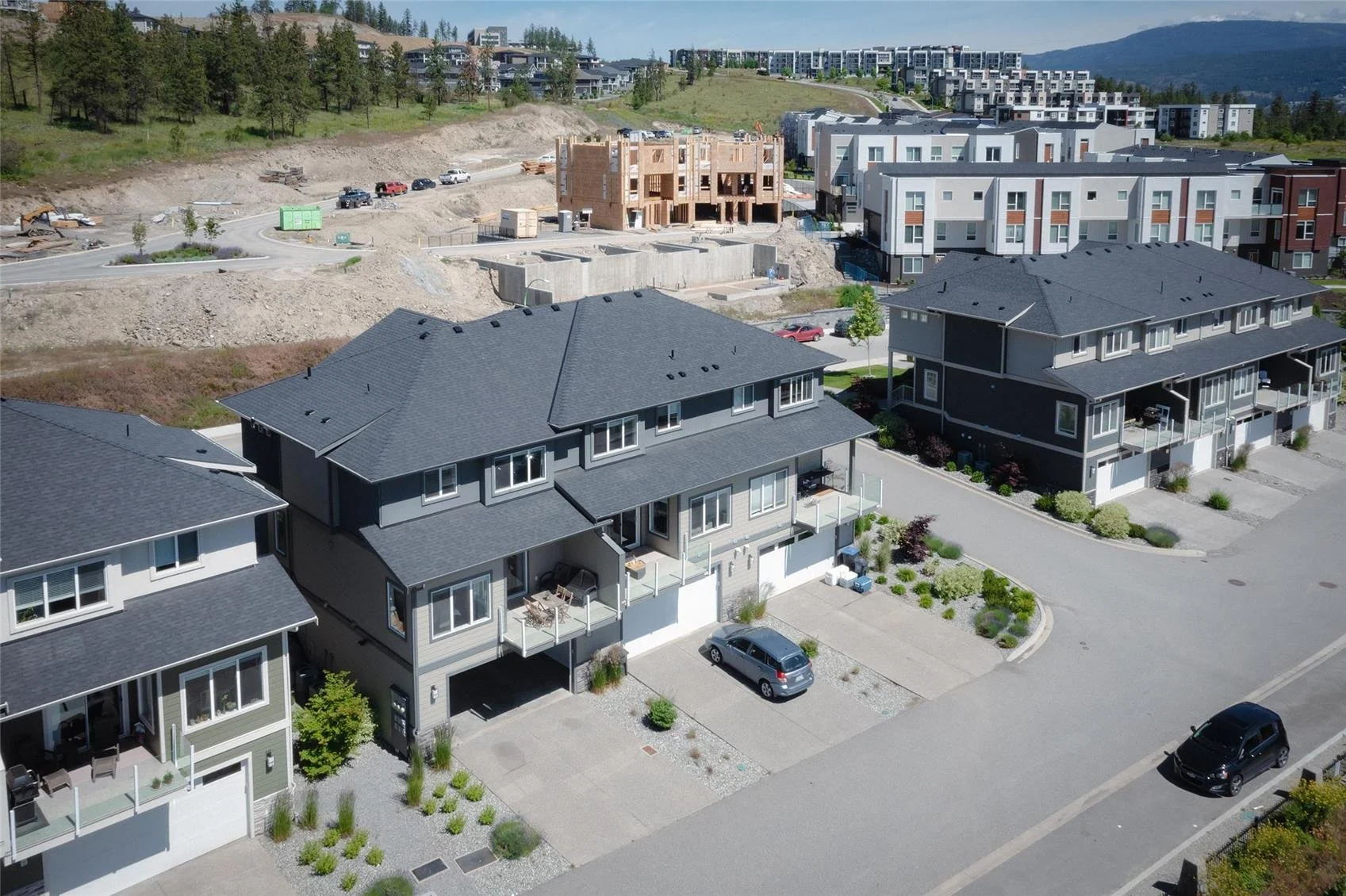 113-3075-vint-road-kelowna-ubco-deerhurst-estates-townhouse-for-sale-4.jpeg