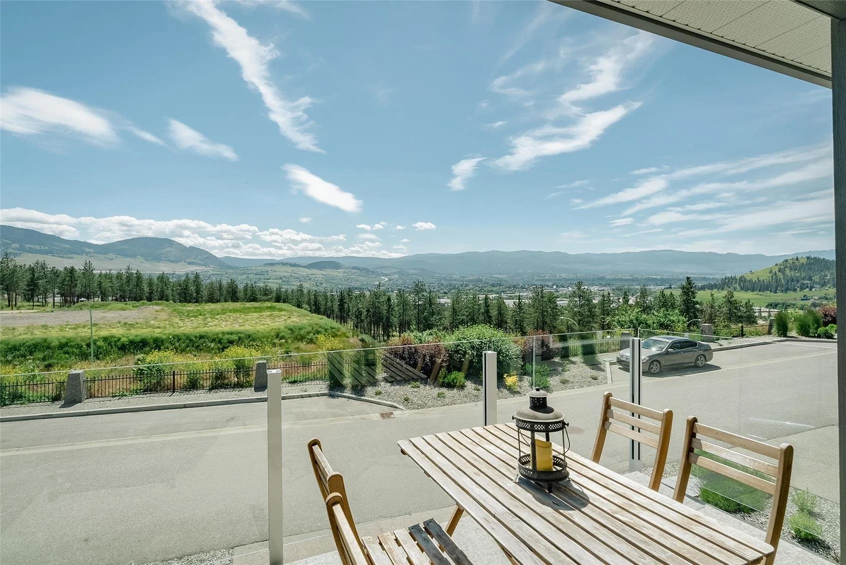 113-3075-vint-road-kelowna-ubco-deerhurst-estates-townhouse-for-sale-7.jpeg