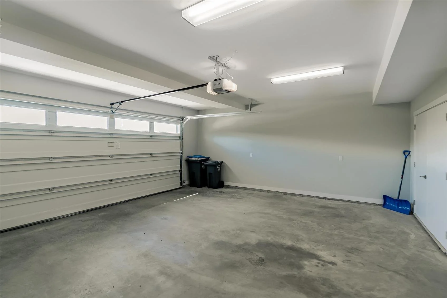 113-3075-vint-road-kelowna-ubco-deerhurst-estates-townhouse-for-sale-8.jpeg