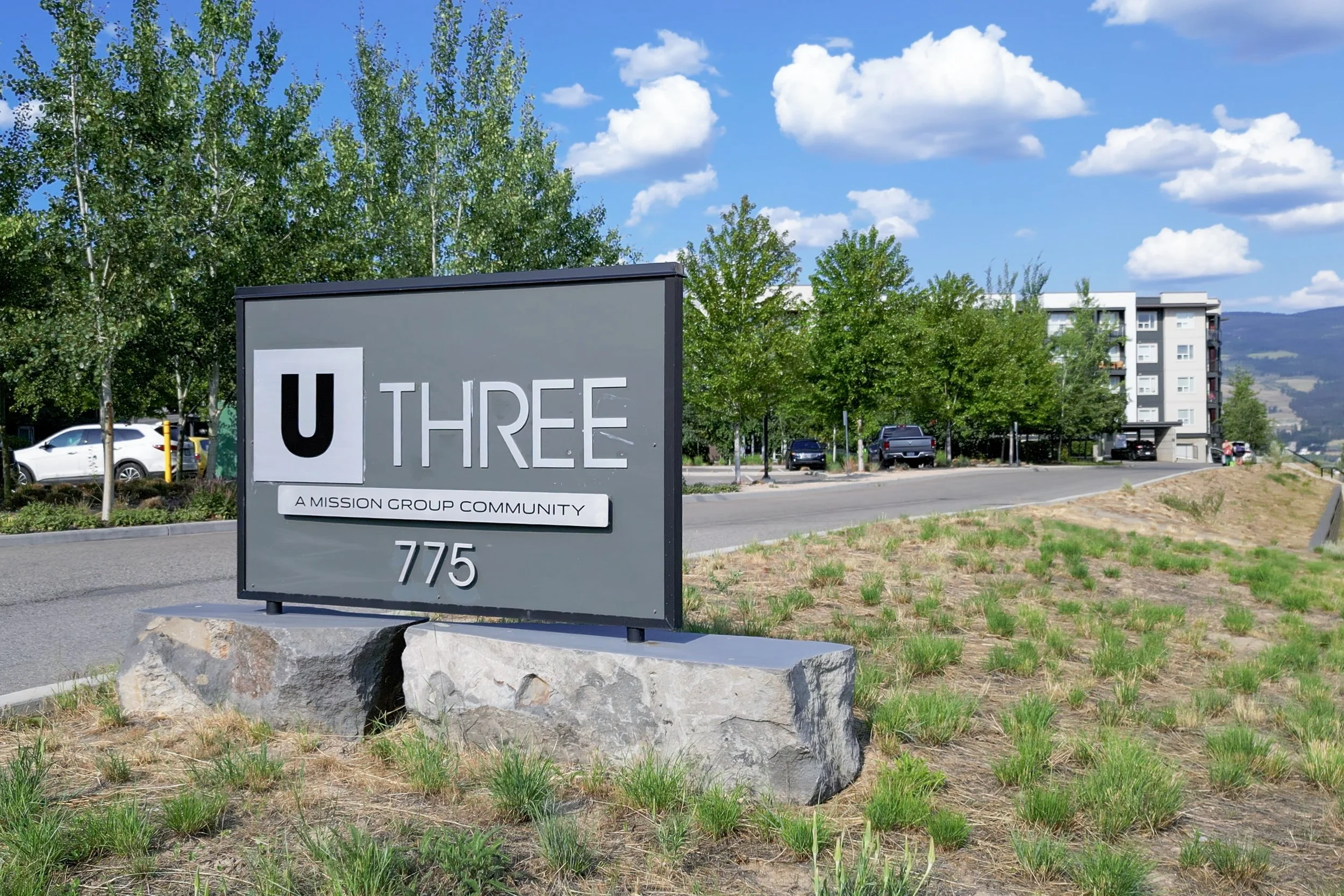 img-218-775-academy-way-kelowna-u-three-condo-for-sale-25.jpg