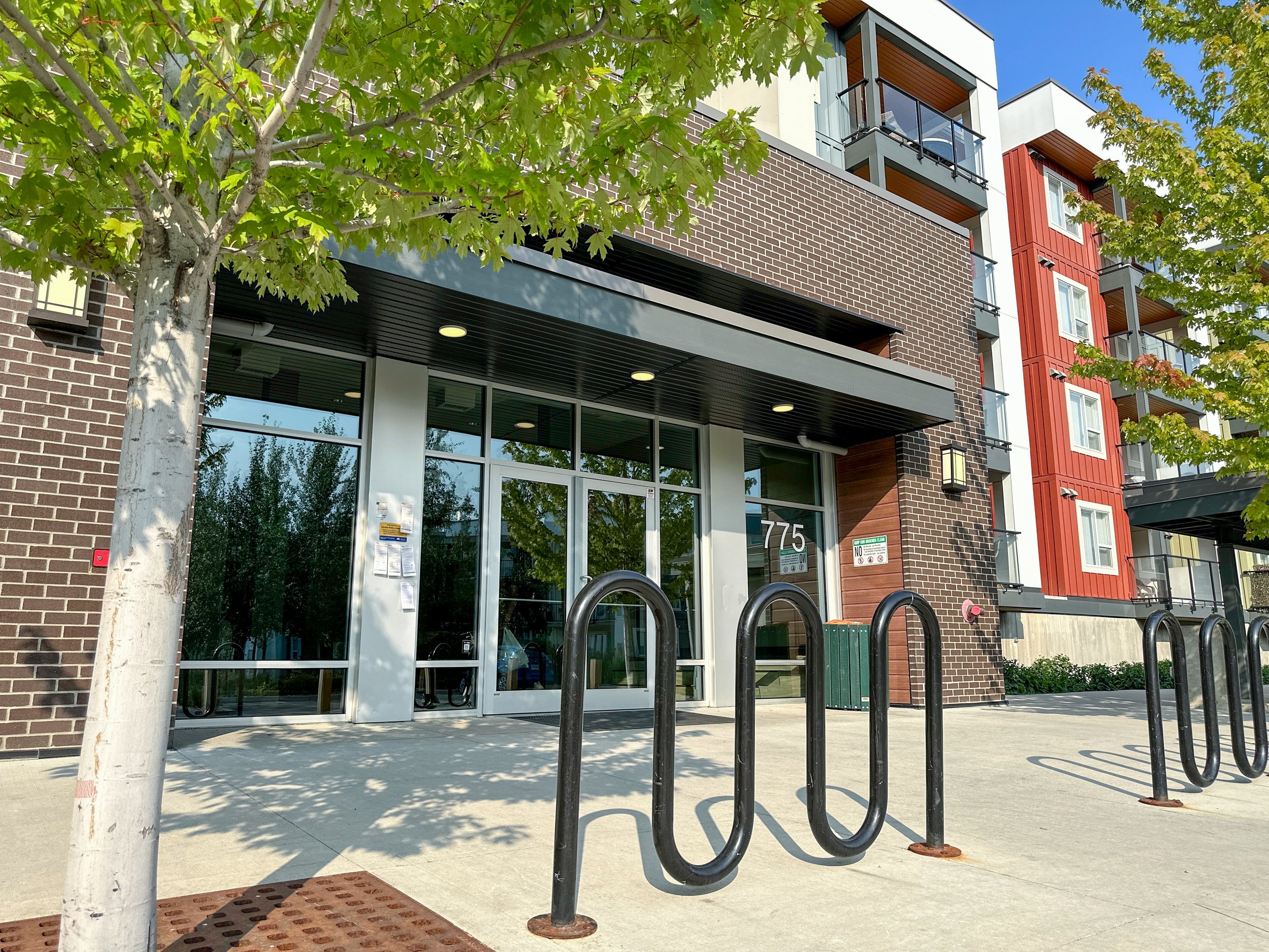 img-218-775-academy-way-kelowna-u-three-condo-for-sale-29.jpg