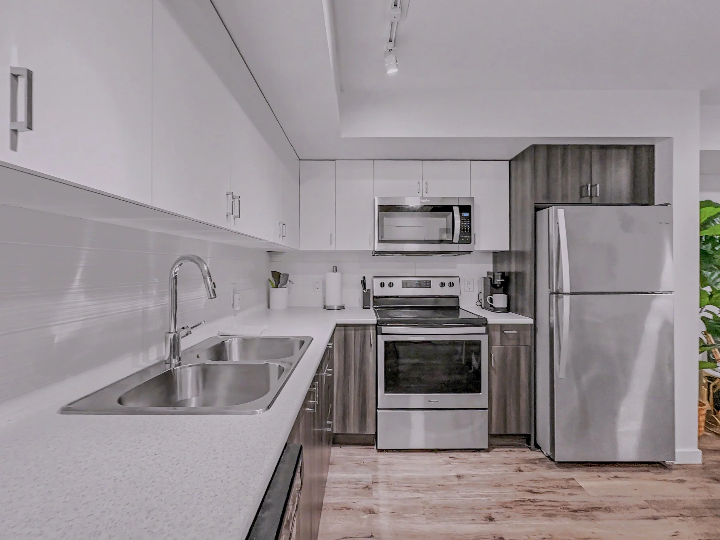img-115-725-academy-way-u-five-condo-kelowna-ubco-for-sale-7.jpg