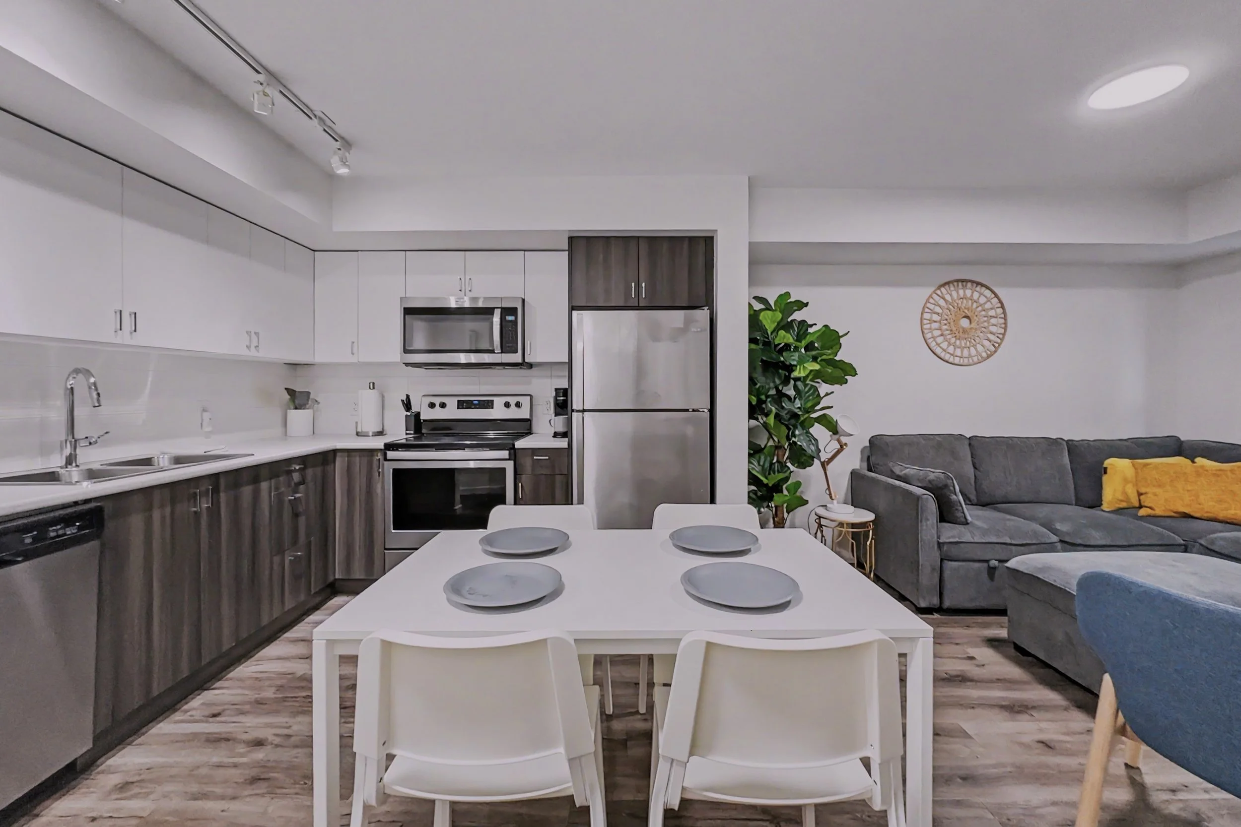 img-115-725-academy-way-u-five-condo-kelowna-ubco-for-sale-2.jpg
