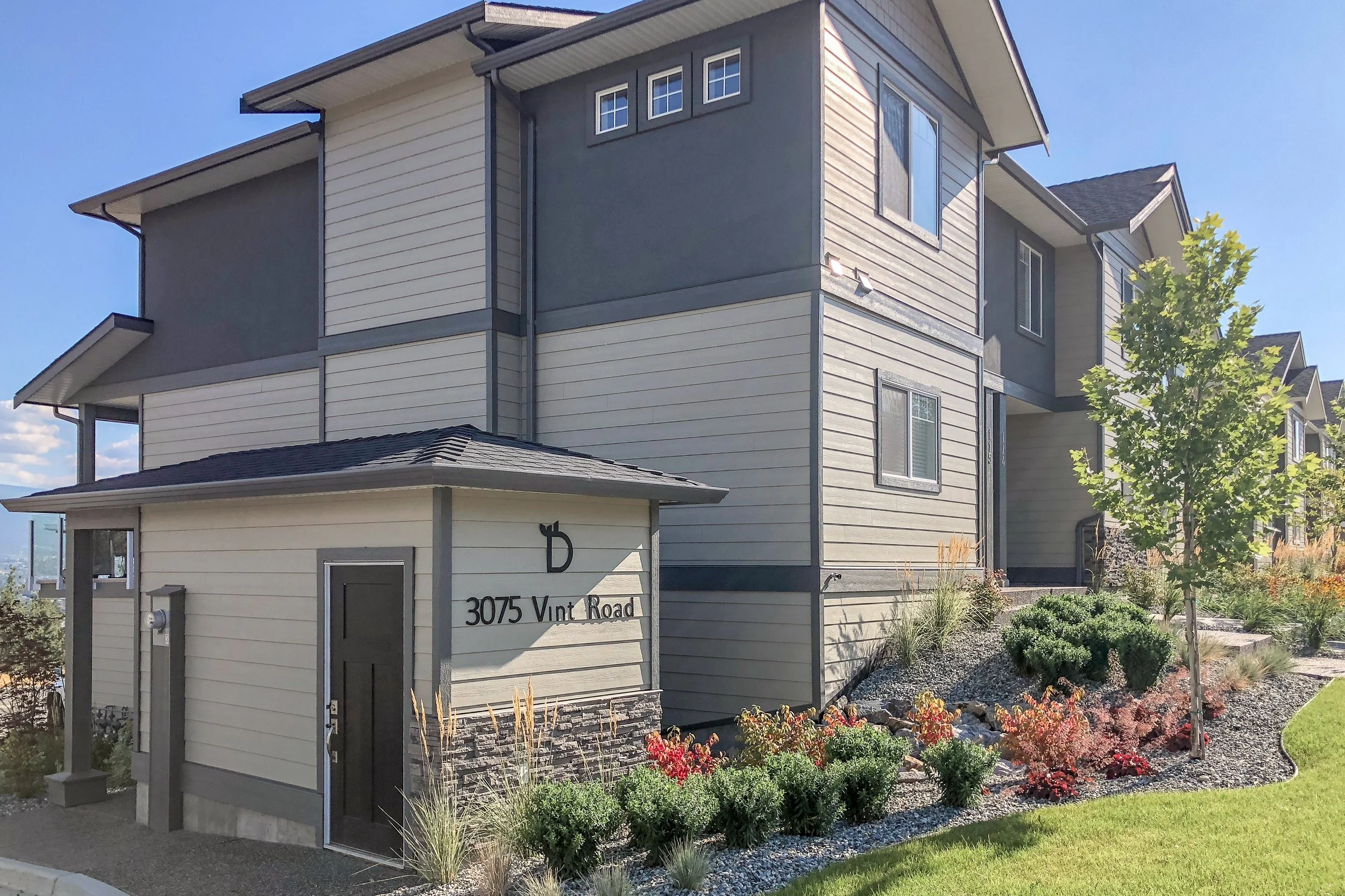 img-115-3075-vint-road-townhouse-ubco-for-sale-36.jpg