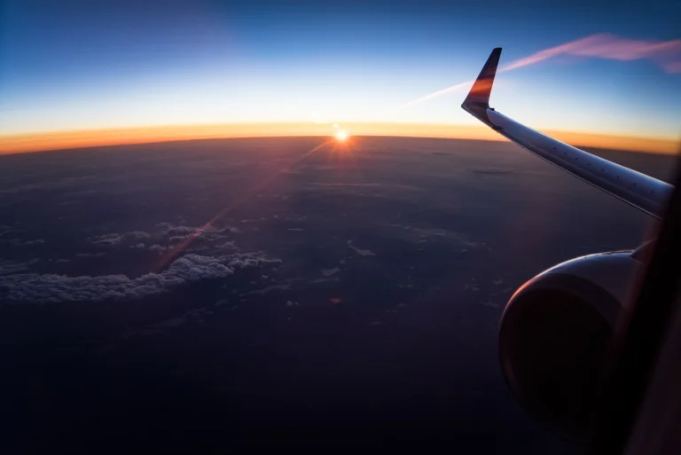 Flying-Private-Can-Help-Business-768x513.jpg