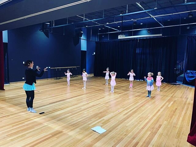 Saturday morning ballet students were ready to bounce! #likeatiger #ballet #kfdance 🐯