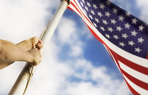 us_flag_raised.jpg