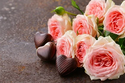 ValentnesDayFlowersChocolates.jpg