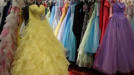 prom_dresses.jpg