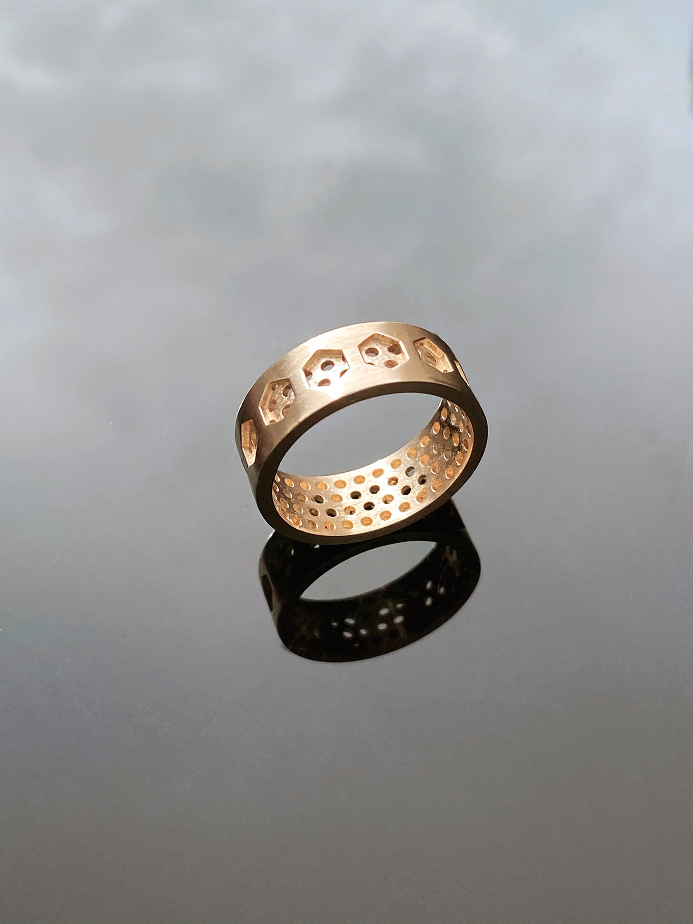 Hexagon and Round Perforation Ring in rose gold