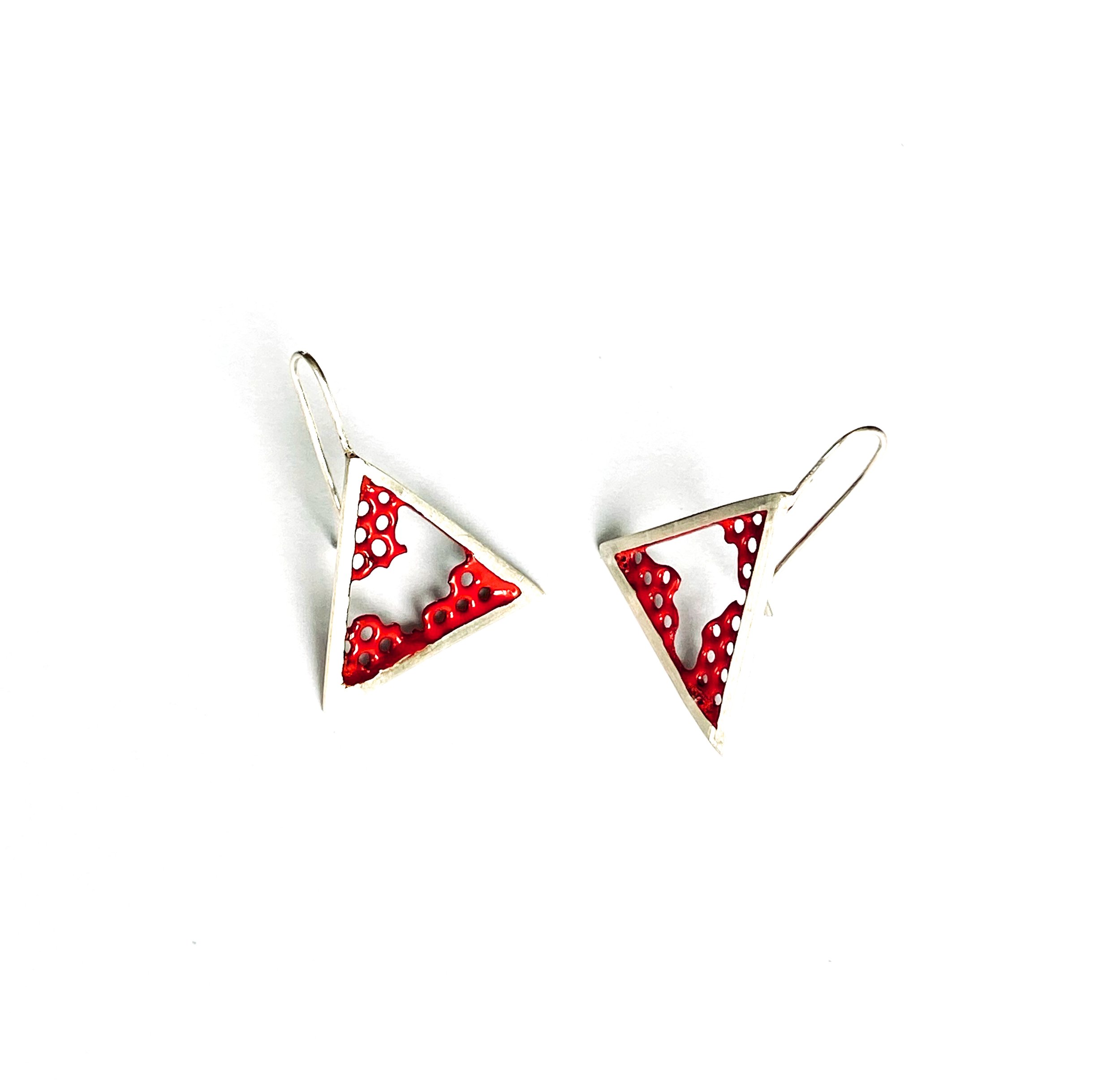 triangle with red pf in e1.jpg