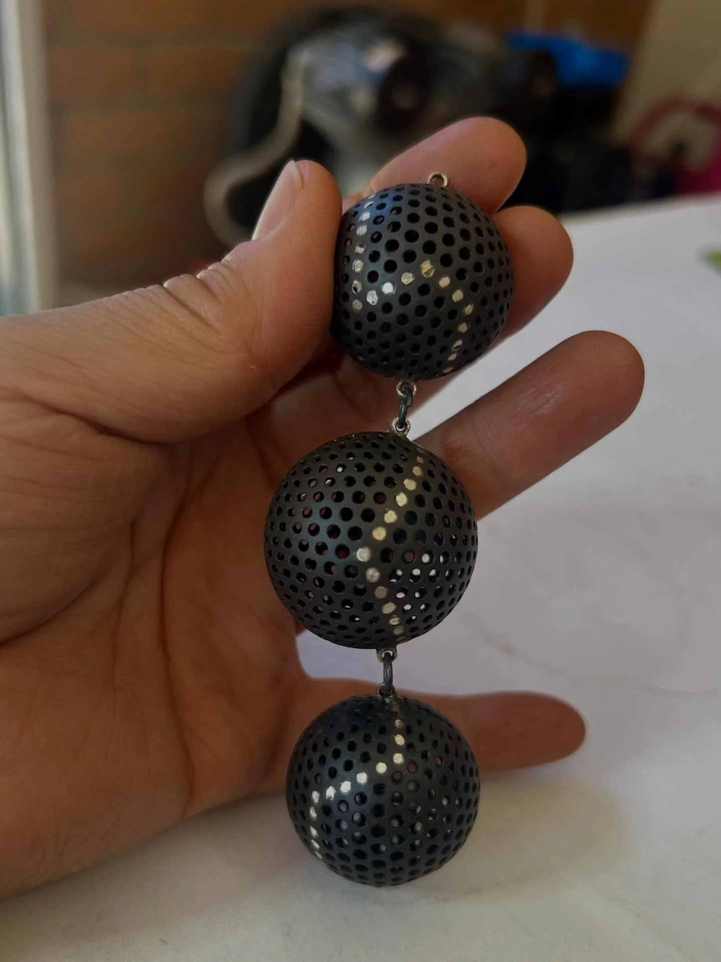 New necklace coming along well.
All the distractions fall away when I&rsquo;m in the studio making.
It has a front and a back &mdash; the front with silver inlay, the back with gold-coloured brass inlay 😅
It&rsquo;s been a good opportunity to return