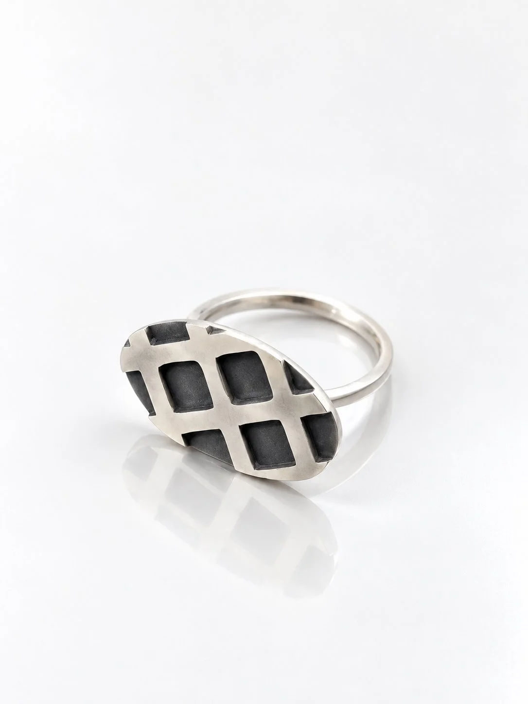 Minimalist Silver Lattice Ring.jpg