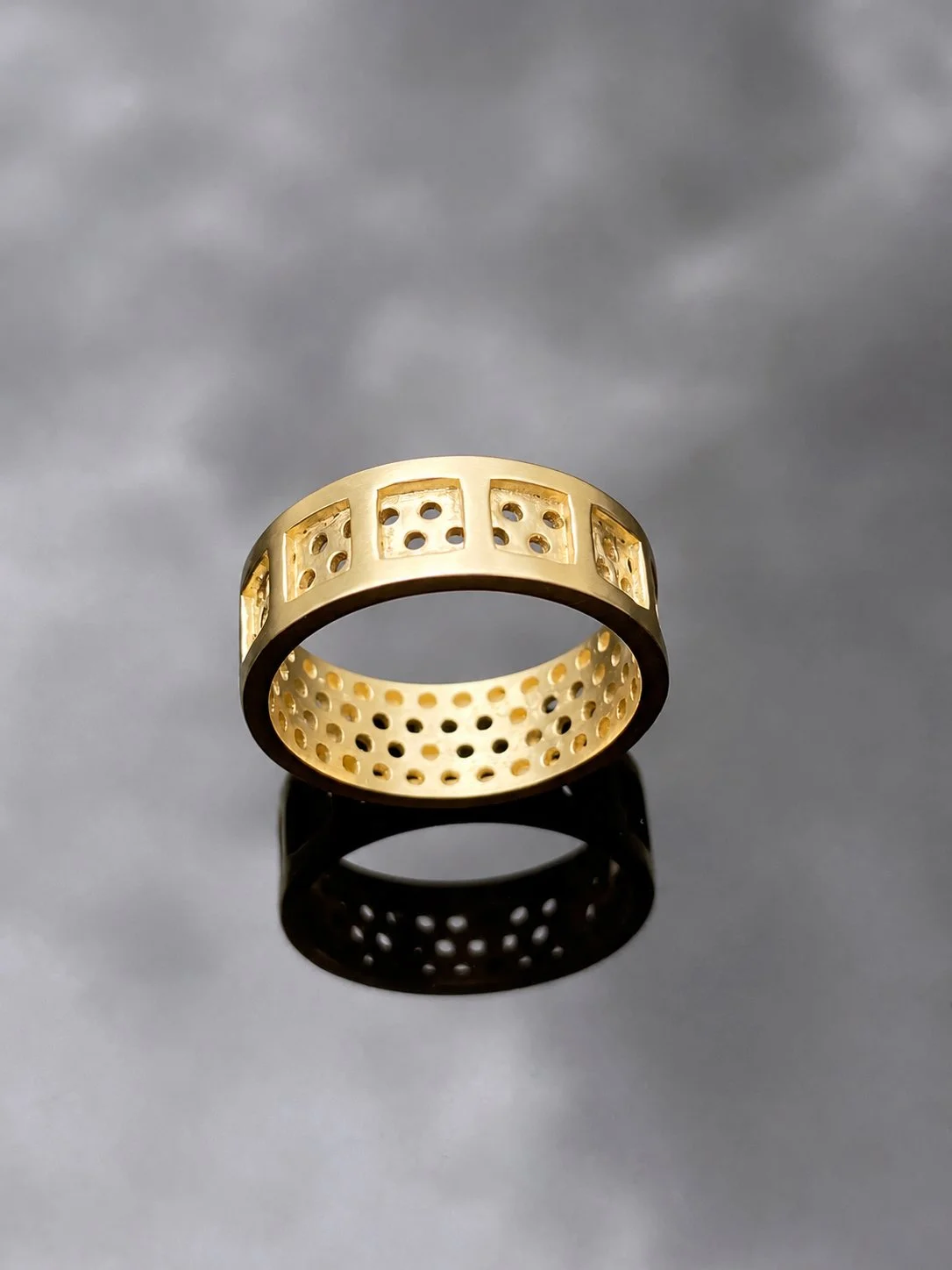 Exquisite Perforated Gold Ring-Square