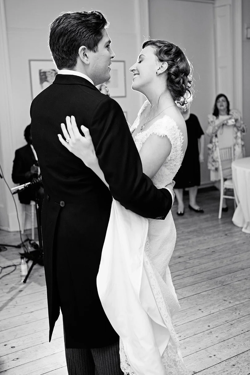 L&I_Cambridge-Cottage-Kew-Gardens-Wedding_35.jpg
