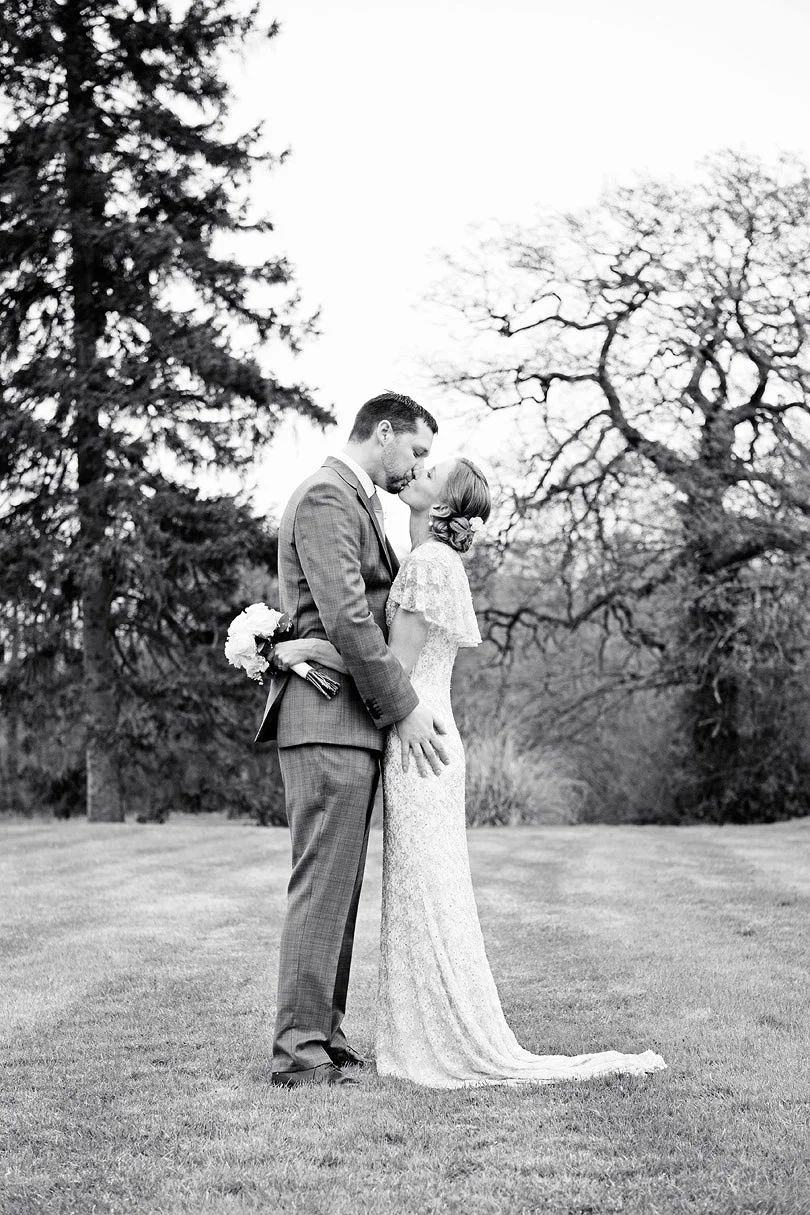 Kat&Dave-Wedding_Southdowns-Manor_01.jpg