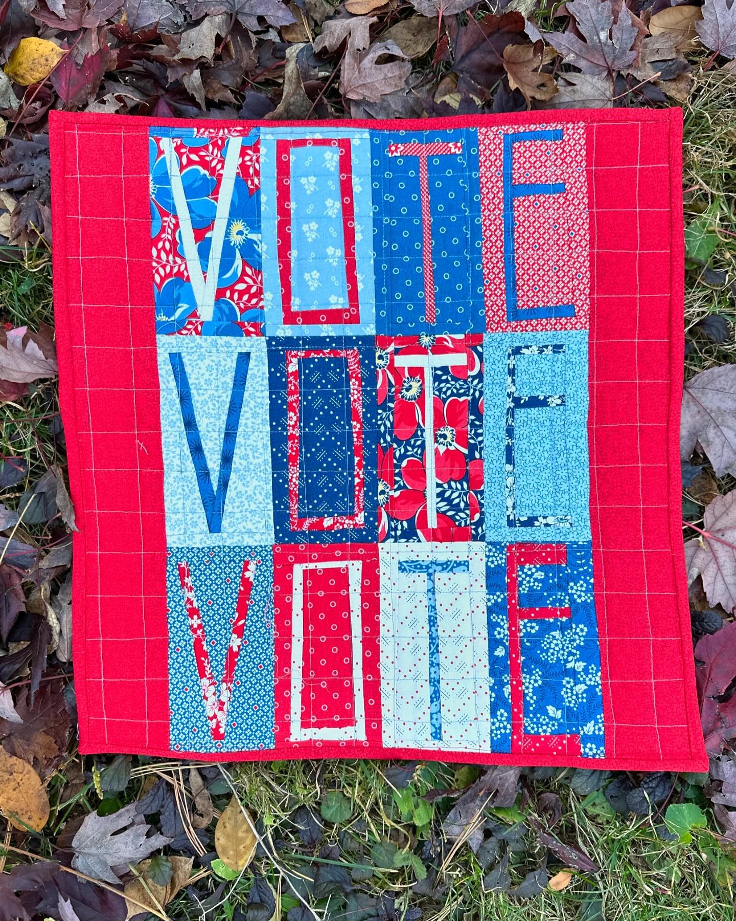Calming pre-election jitters with a bit of stitching. This free pattern from @carolynfriedlander gave me an opportunity to combine the reds, whites, and blues from 30s Playtime and Time and Again and just play. (And though it looks wonky in the photo